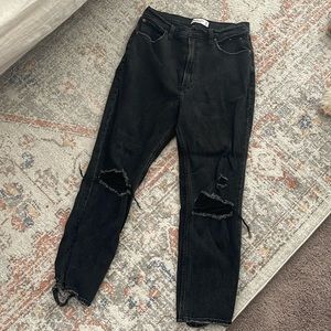 Abercrombie Women's Ultra High Rise Ankle Straight Jean